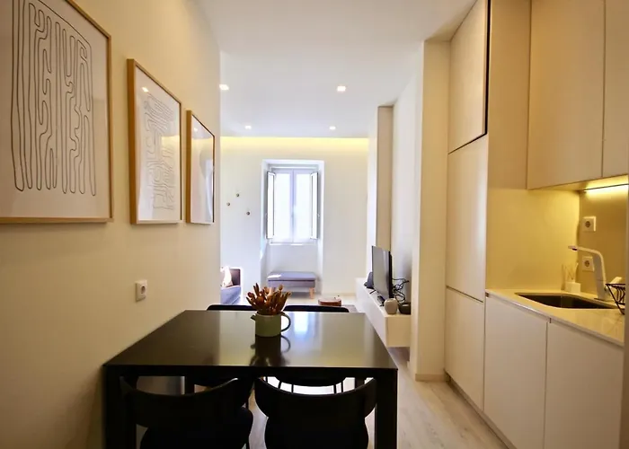 Akicity Santos Lime شقة